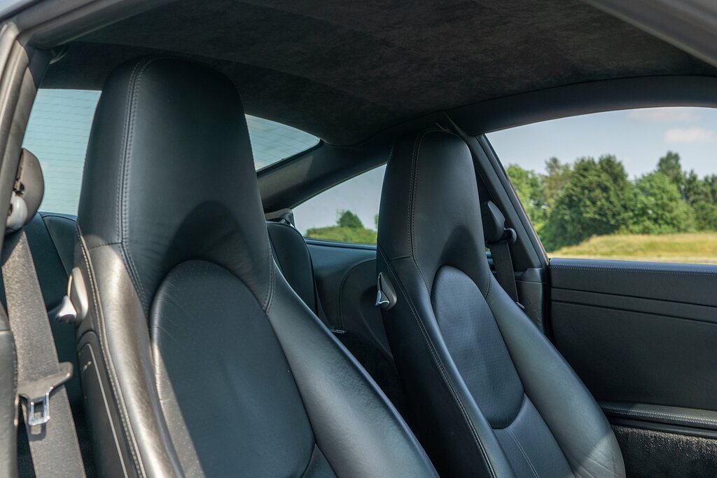 Porsche 911 S Tiptronic S Silver #24