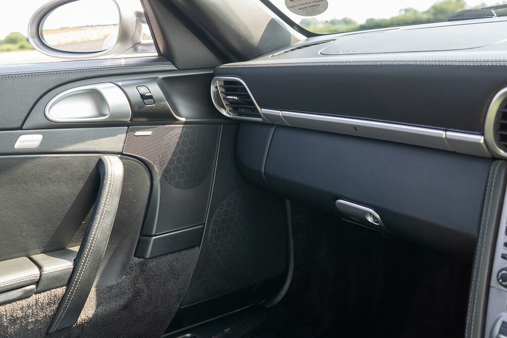 Porsche 911 S Tiptronic S Silver #32