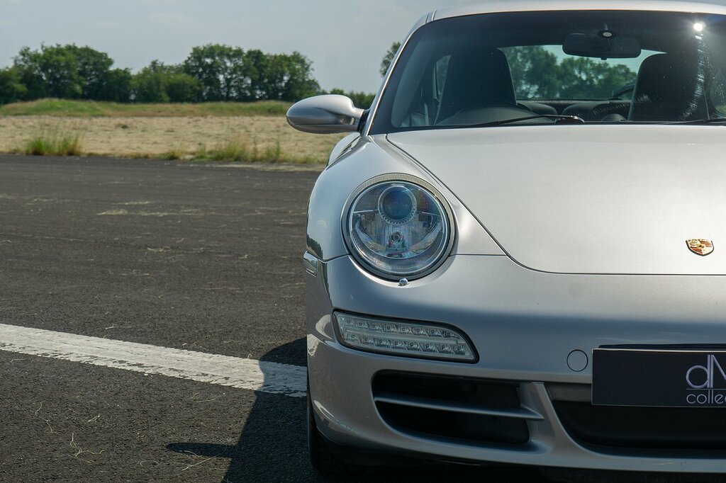 Porsche 911 S Tiptronic S Silver #8