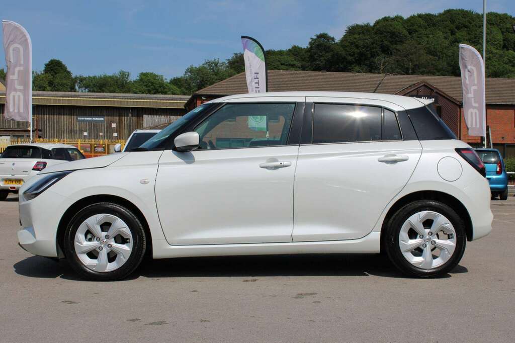 Suzuki Swift 1.2 Mild Hybrid Motion YF75EBA White #3