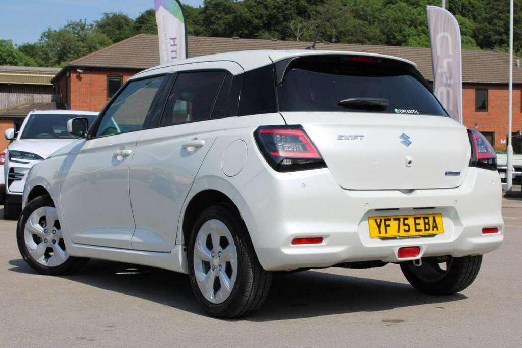 Suzuki Swift 1.2 Mild Hybrid Motion YF75EBA White #5