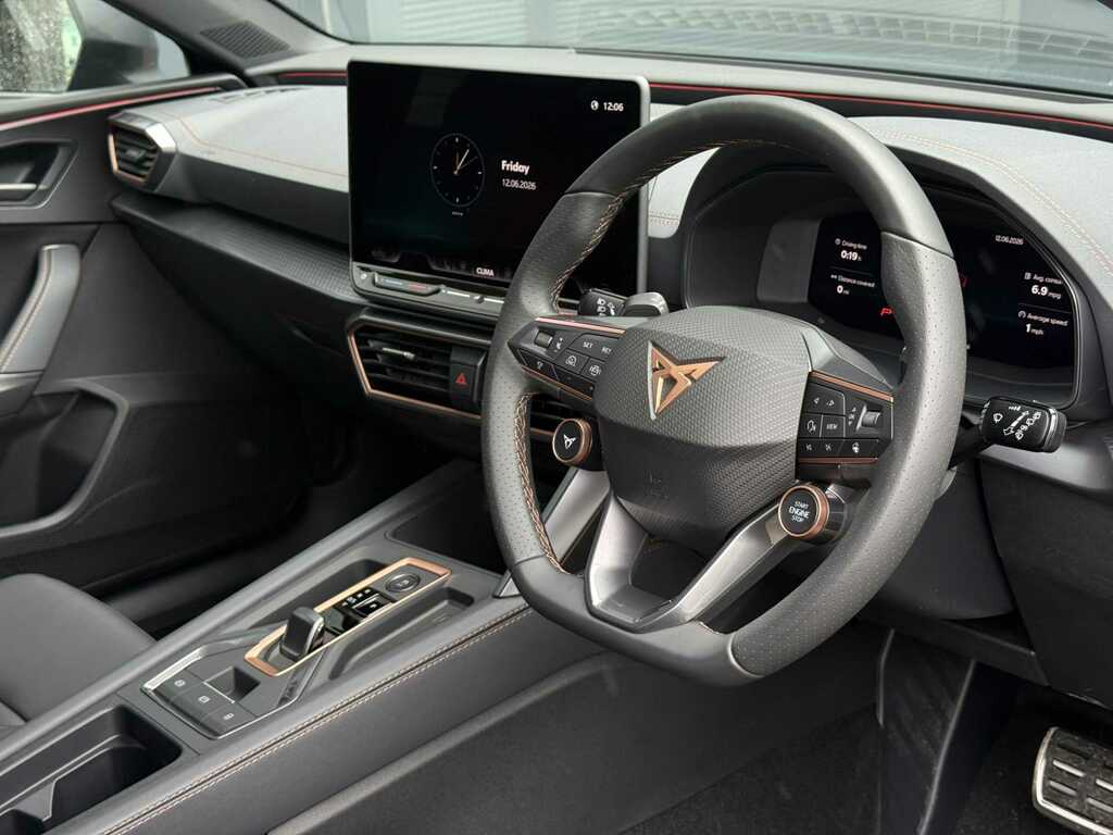 Cupra Leon 1.5 Etsi 150 V3 Dsg YK26KHF Blue #2