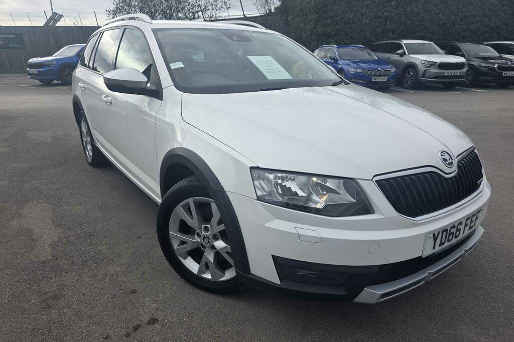 Skoda Octavia 2.0 Tdi Cr 184 Scout 4X4 Dsg White