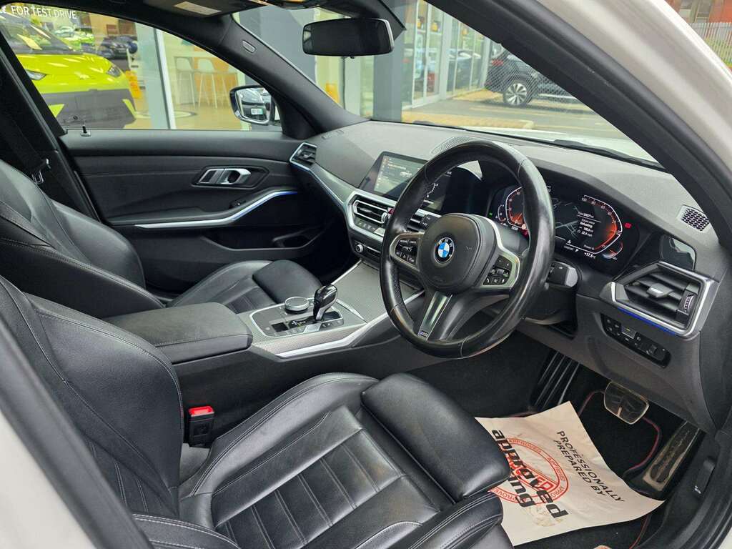 BMW 3 Series 318I M Sport Step YC71FBG White #6
