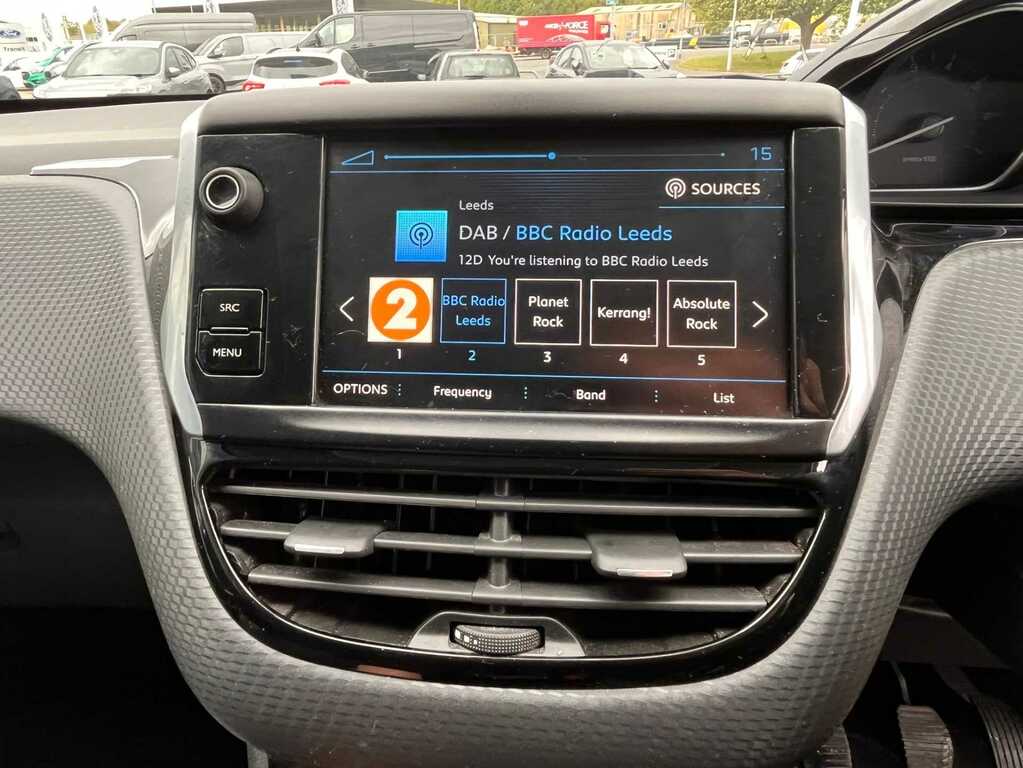 Peugeot 2008 1.2 Puretech Allure Premium Start Stop Grey #6