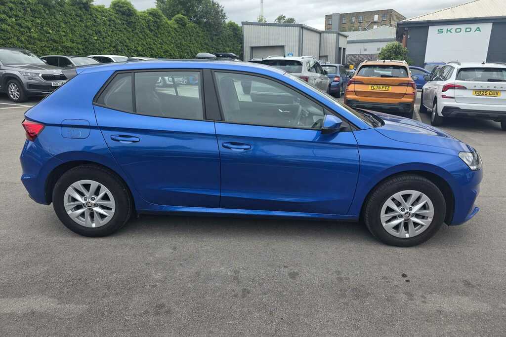 Skoda Fabia 1.0 Tsi Se Comfort YH73ANL Blue #4
