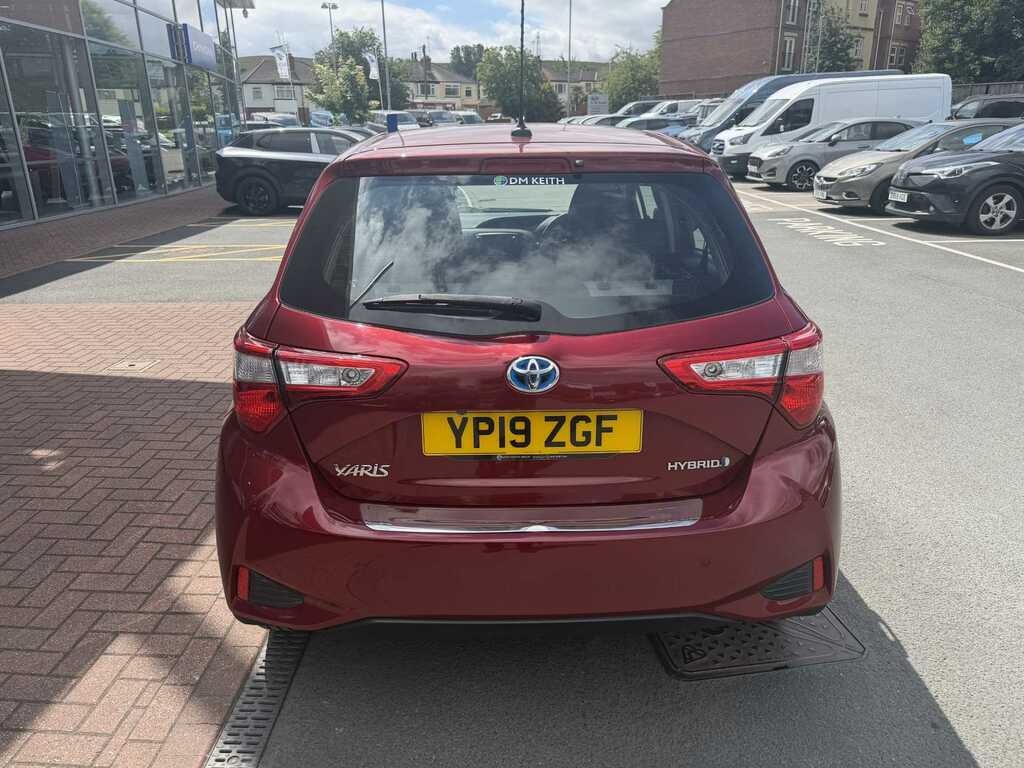 Toyota Yaris 1.5 Hybrid Icon Tech Cvt YP19ZGF Red #6