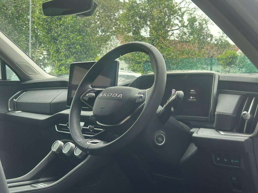 Skoda Kodiaq 1.5 Tsi E-tec Se L Dsg 7 Seat EJ75FUU White #2