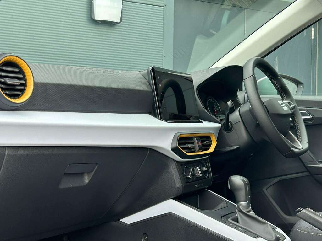 Seat Arona 1.0 Tsi 110 Se Technology Dsg Silver #6