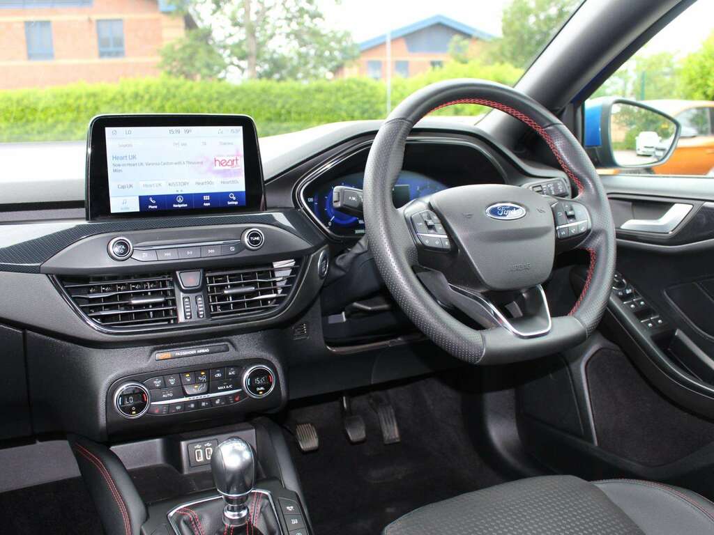 Ford Focus 1.5 Ecoblue 120 St-line X Edition Blue #2