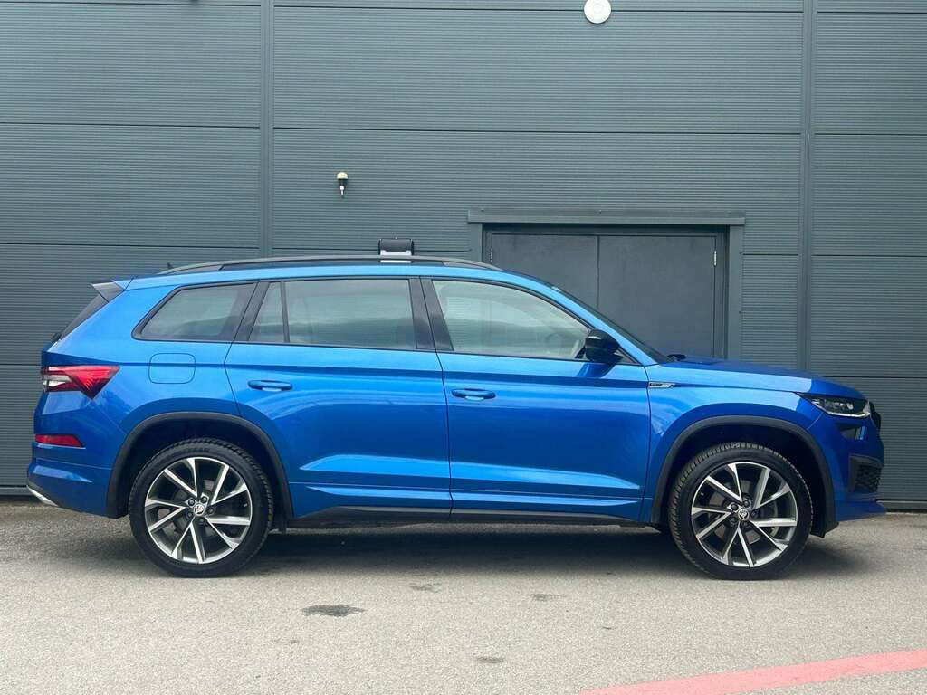 Skoda Kodiaq 2.0 Tdi Sport Line 4X4 Dsg 7 Seat YA23EFC Blue #4