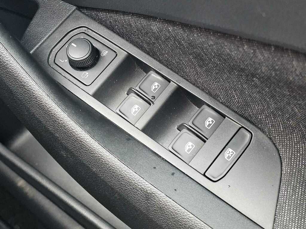 Skoda Kamiq 1.0 Tsi 110 Se L Executive Silver #3