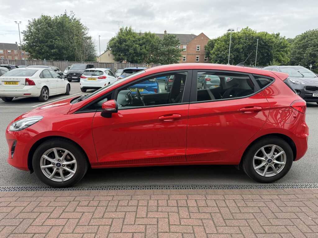 Ford Fiesta 1.0 Ecoboost Zetec FR19MYF Red #4