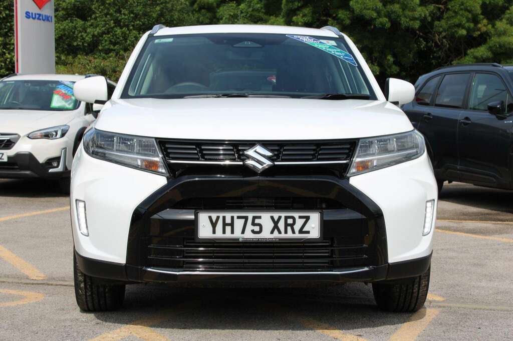 Suzuki Vitara 1.4 Boosterjet Mhev 109 Motion YH75XRZ White #2