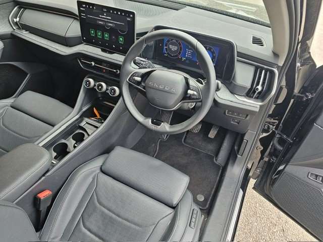 Skoda Kodiaq 2.0 Tdi Se L Dsg 7 Seat YG75XPF Black #5