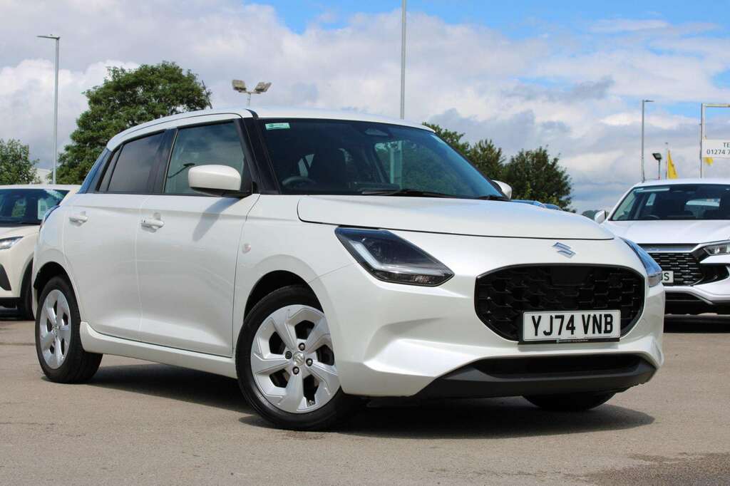 Suzuki Swift 1.2 Mild Hybrid Motion White