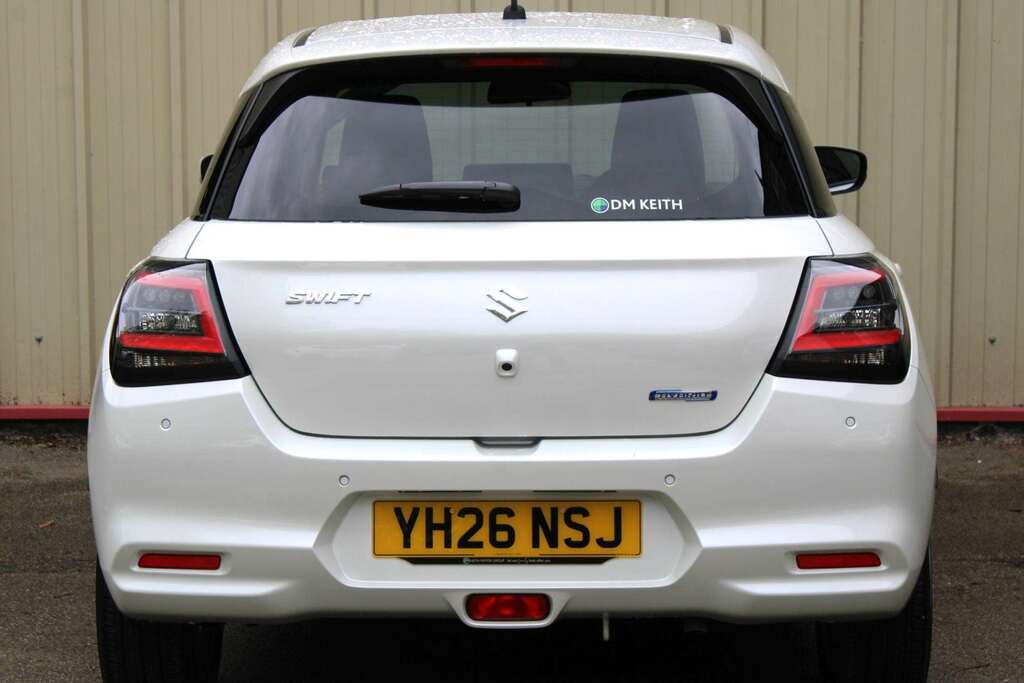 Suzuki Swift 1.2 Mild Hybrid Ultra White #6