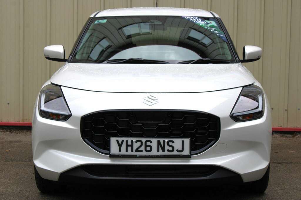 Suzuki Swift 1.2 Mild Hybrid Ultra White #3