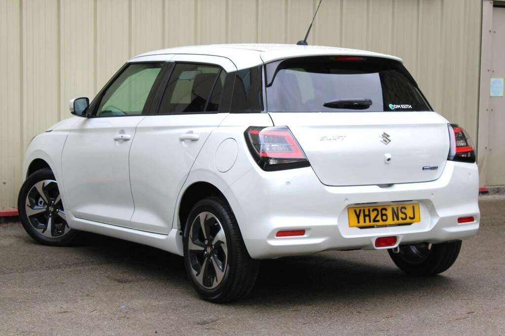 Suzuki Swift 1.2 Mild Hybrid Ultra White #5