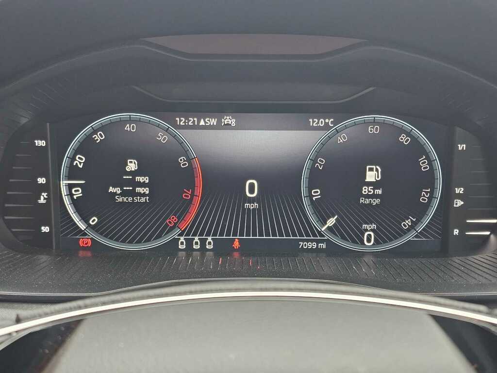 Skoda Octavia 1.5 Tsi Se Grey #3