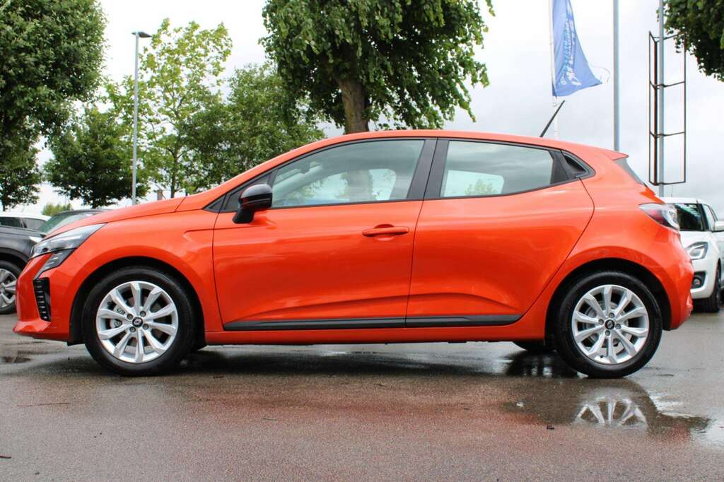 Renault Clio 1.6 E-tech Full Hybrid 145 Evolution MW24HMO Orange #4