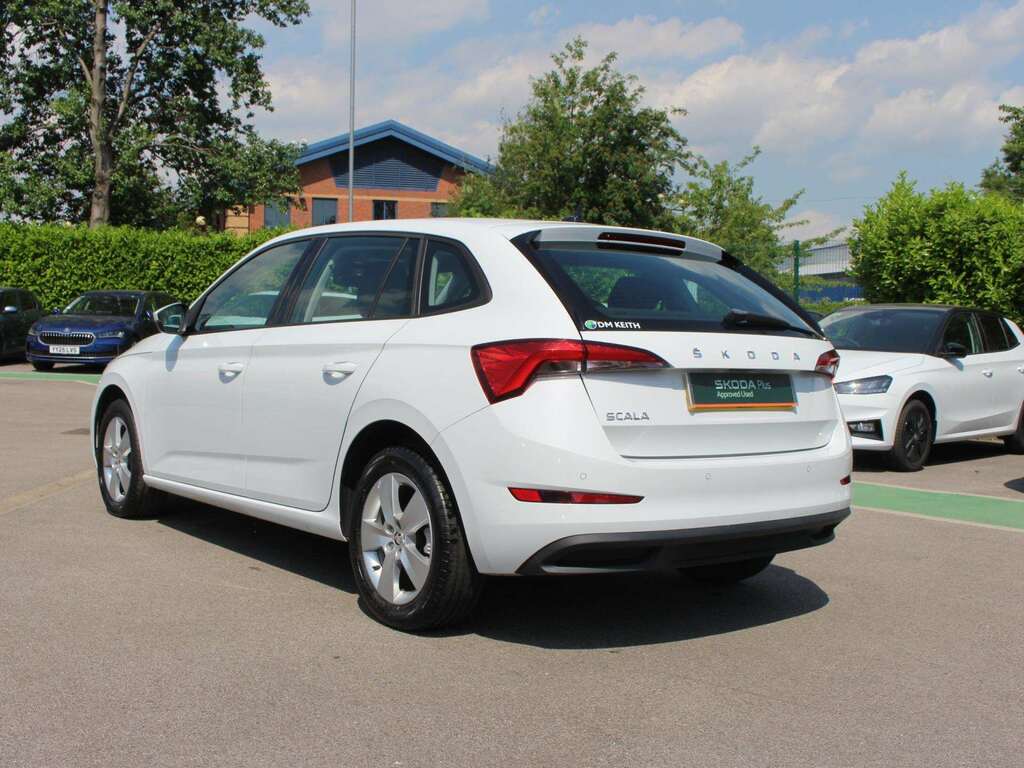 Skoda Scala 1.0 Tsi 110 Se Dsg White #3