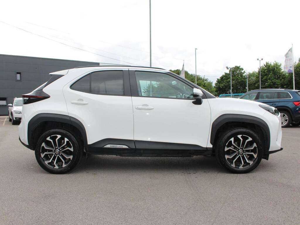 Toyota Yaris Cross 1.5 Hybrid Design Cvt YF24OHC White #4