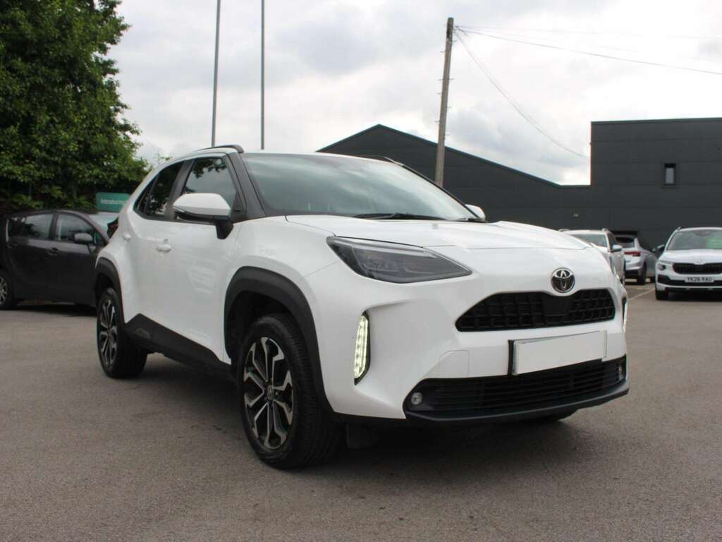 Toyota Yaris Cross 1.5 Hybrid Design Cvt White