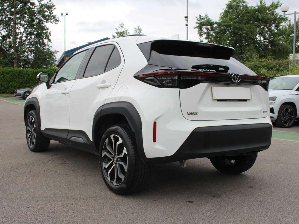 Toyota Yaris Cross 1.5 Hybrid Design Cvt YF24OHC White #3