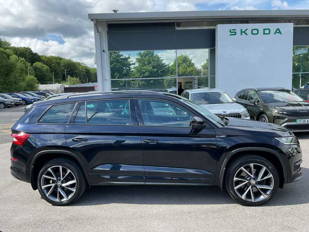 Skoda Kodiaq 2.0 Tdi 190 Sport Line 4X4 Dsg 7 Seat Black #4