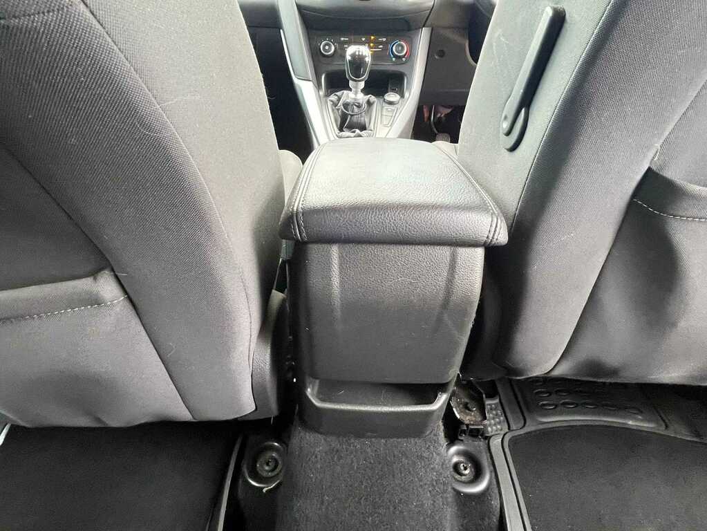 Ford Focus 1.6 Tdci 115 Zetec YL15CDF Red #5