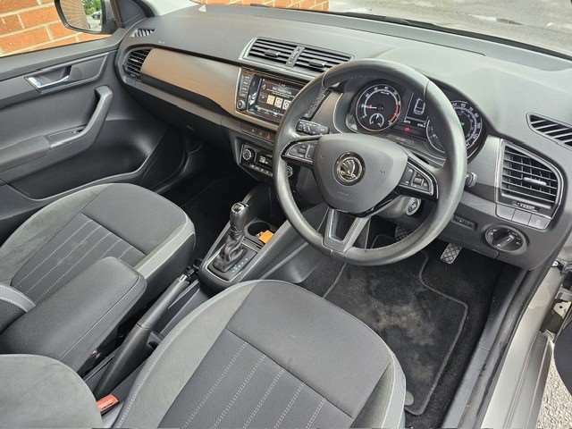 Skoda Fabia 1.0 Tsi 110 Se L Dsg Brown #4