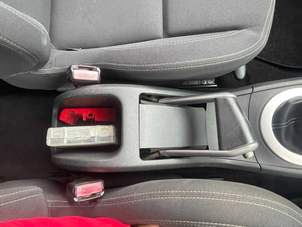 Renault Megane 1.4 16V Expression Red #26
