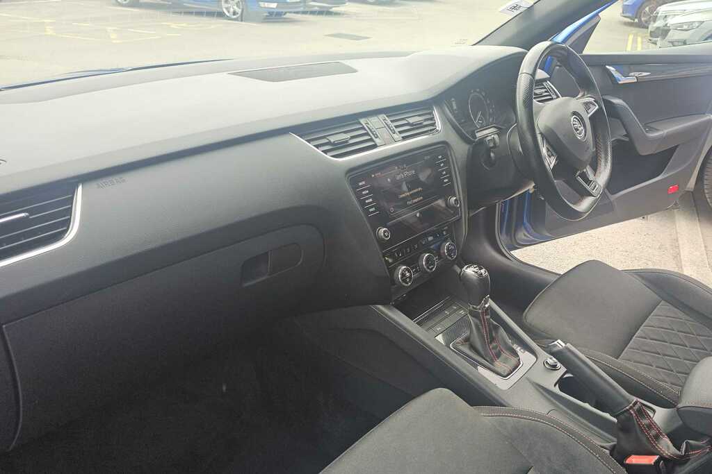 Skoda Octavia 2.0 Tdi Cr Vrs Dsg YC67VWG Blue #2