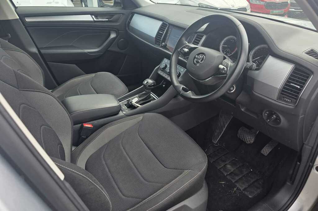 Skoda Kodiaq 1.5 Tsi Se Dsg 7 Seat YD22FHY Silver #6