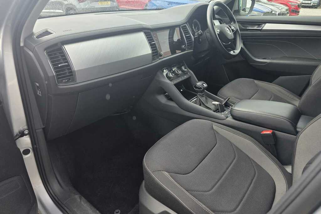 Skoda Kodiaq 1.5 Tsi Se Dsg 7 Seat YD22FHY Silver #2