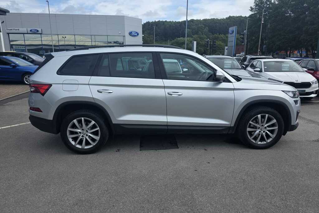 Skoda Kodiaq 1.5 Tsi Se Dsg 7 Seat YD22FHY Silver #4