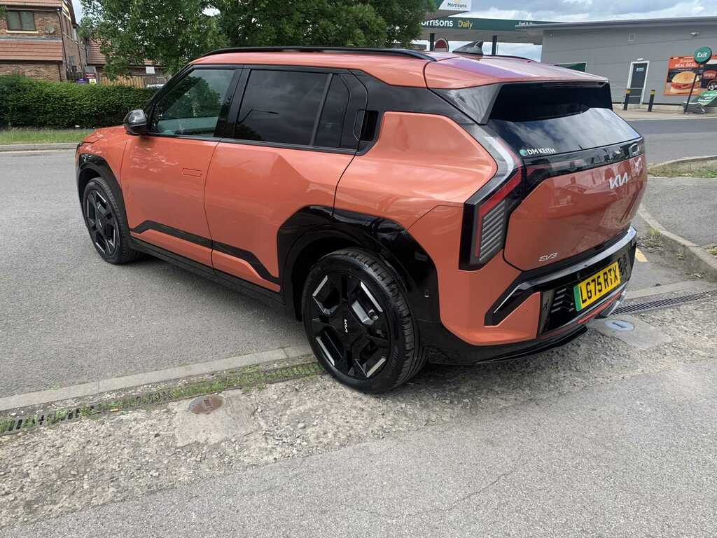 Kia EV3 148Kw Gt-line S 81.4Kwh Orange #5