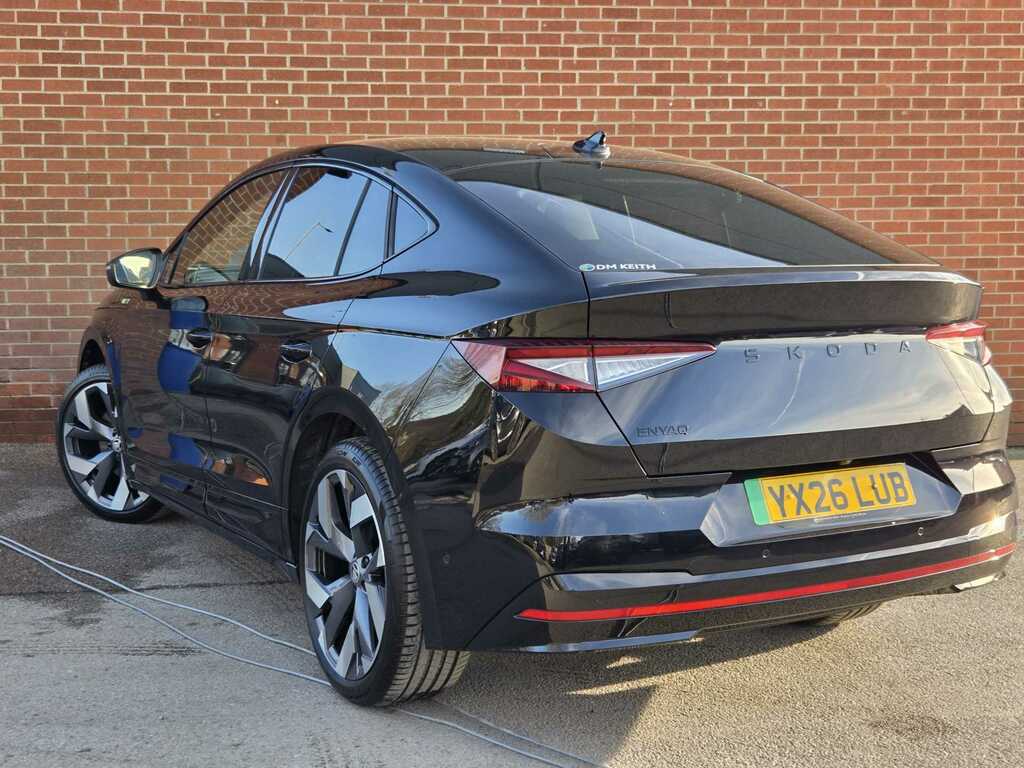 Skoda ENYAQ 250Kw Vrs 84Kwh 4X4 Black #3