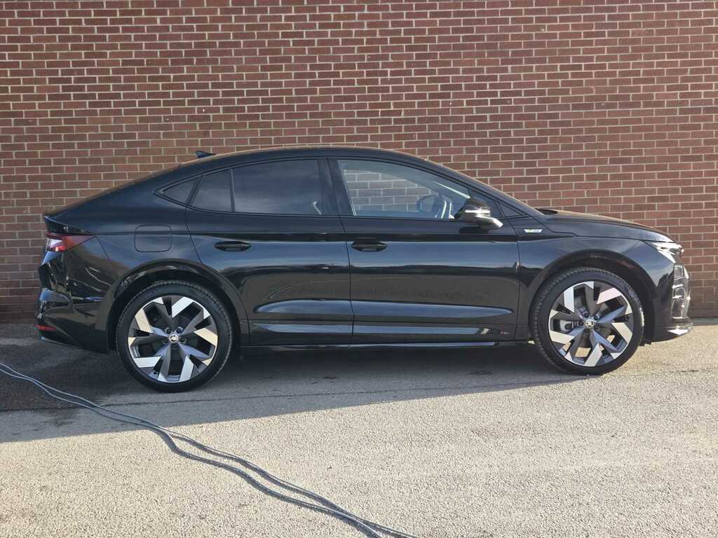 Skoda ENYAQ 250Kw Vrs 84Kwh 4X4 Black #4