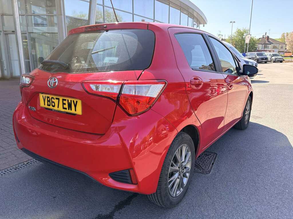 Toyota Yaris 1.5 Vvt-i Icon YB67EWY Red #5