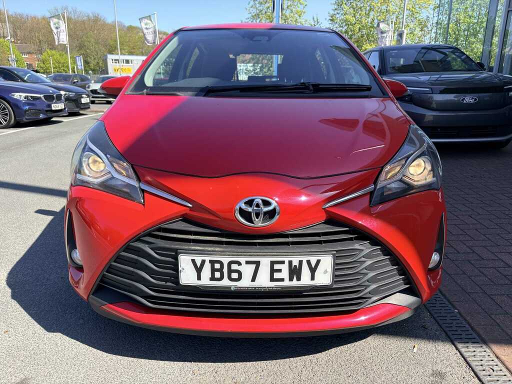 Toyota Yaris 1.5 Vvt-i Icon Red