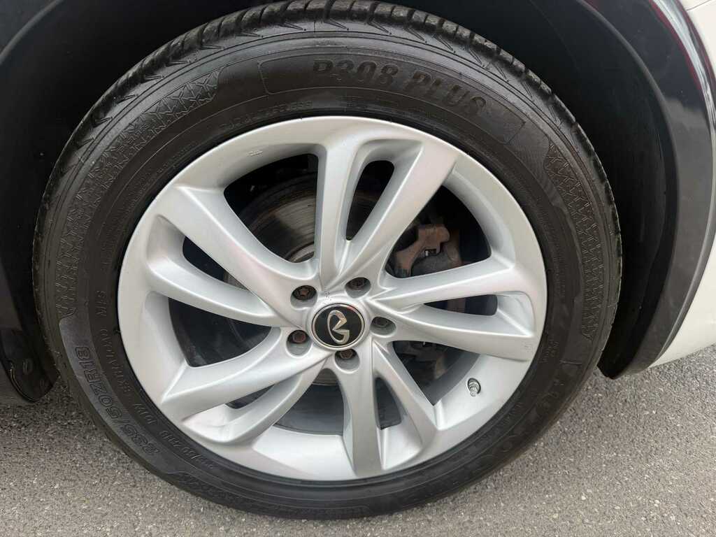 Infiniti Q30 Hatchback 2.2D Sport Dct Euro 6 Ss 201919 White #8