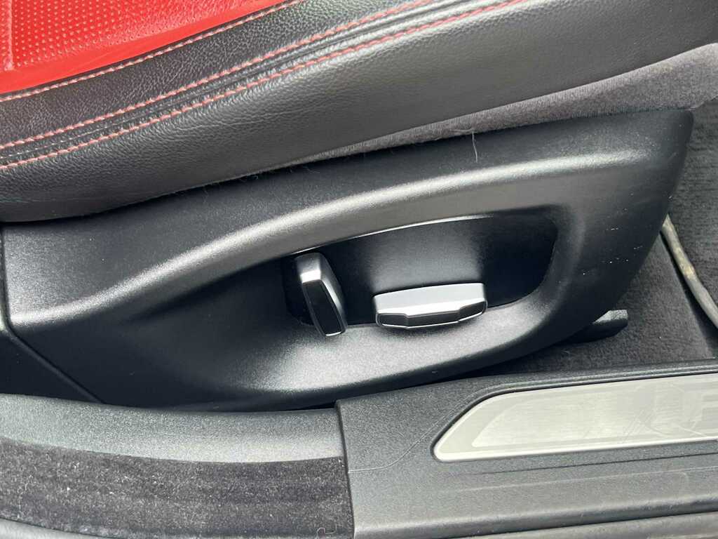 Jaguar XE 2.0D 180 Prestige Awd White #20
