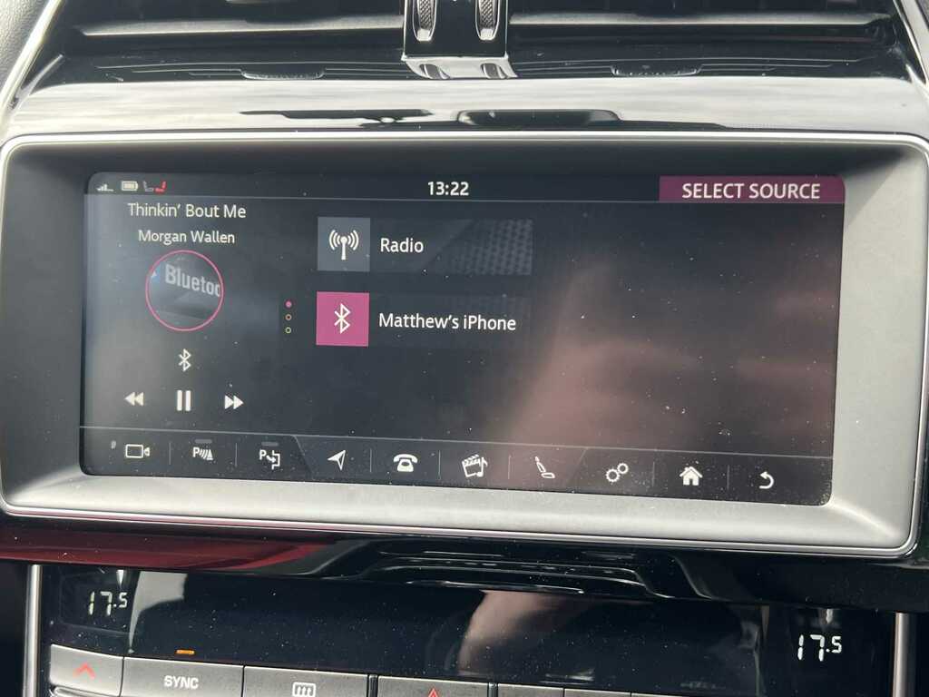 Jaguar XE 2.0D 180 Prestige Awd White #24