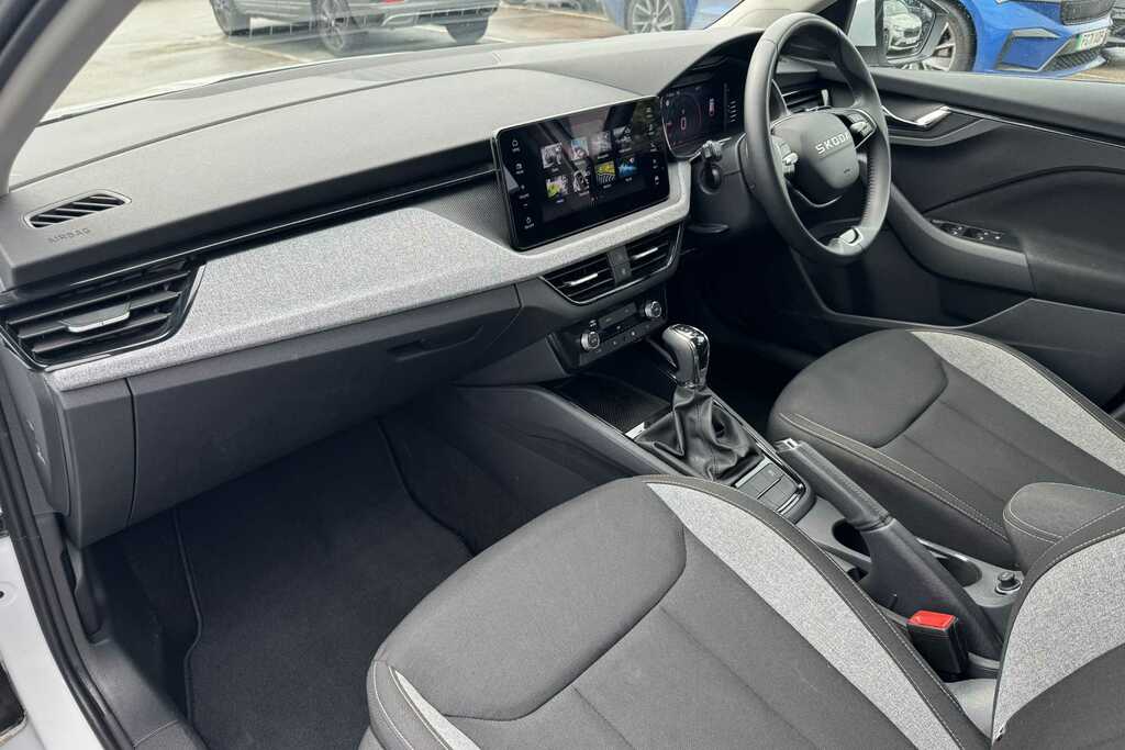 Skoda Scala 1.0 Tsi 116 Se Edition Dsg White #2