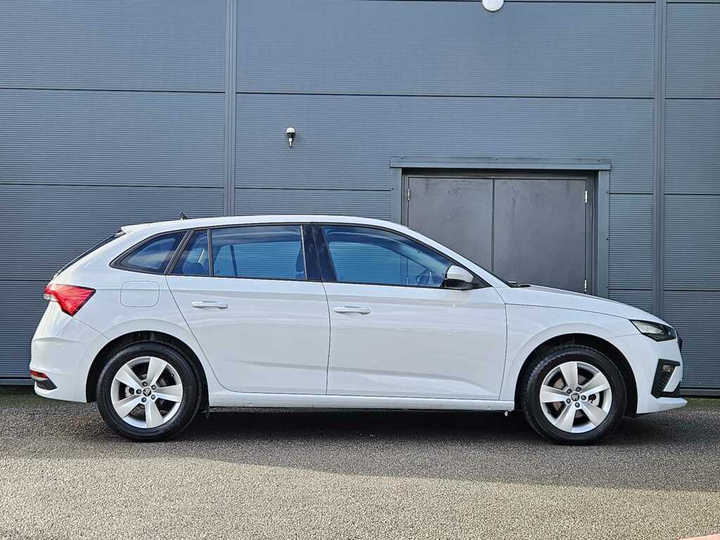 Skoda Scala 1.0 Tsi 116 Se Edition White #3