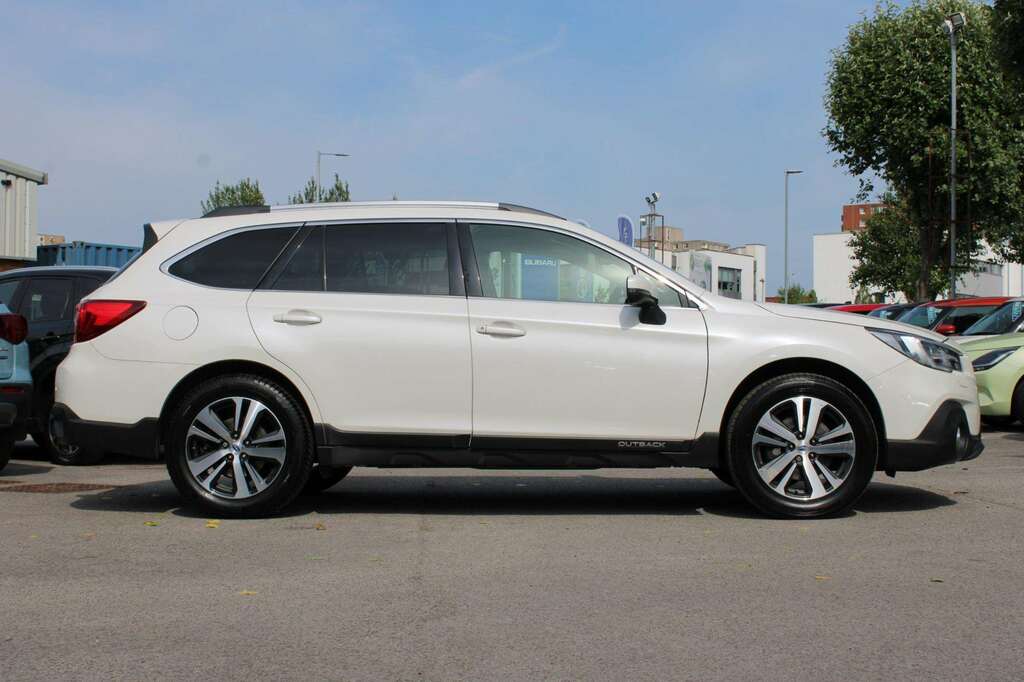 Subaru Outback 2.5I Se Premium Lineartronic White #4