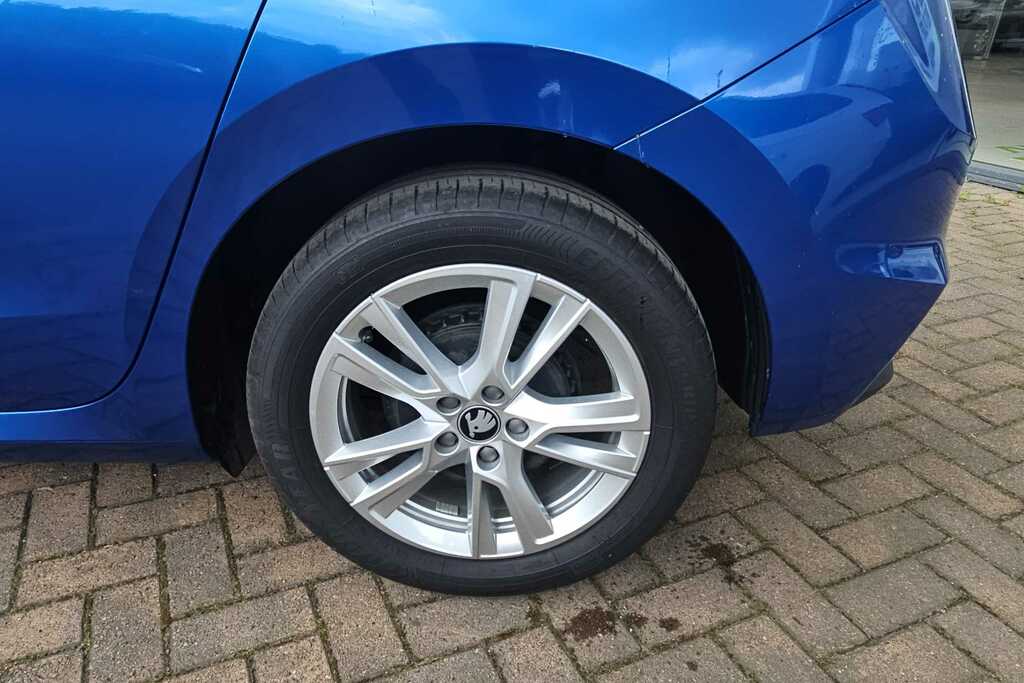Skoda Fabia 1.0 Tsi 116 Se L Edition Dsg Blue #6