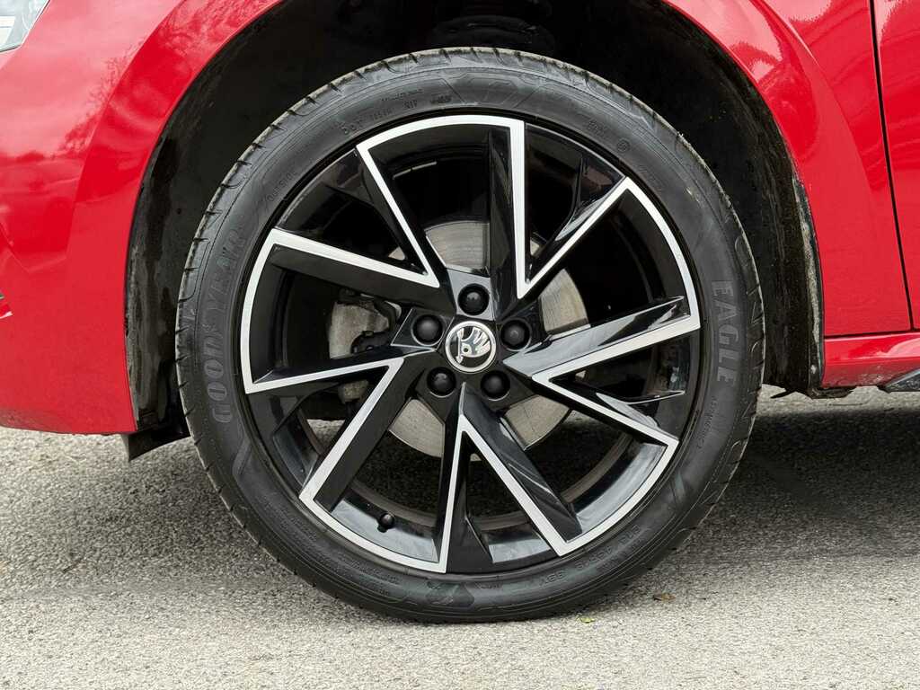 Skoda Kamiq 1.5 Tsi Monte Carlo Dsg Red #2